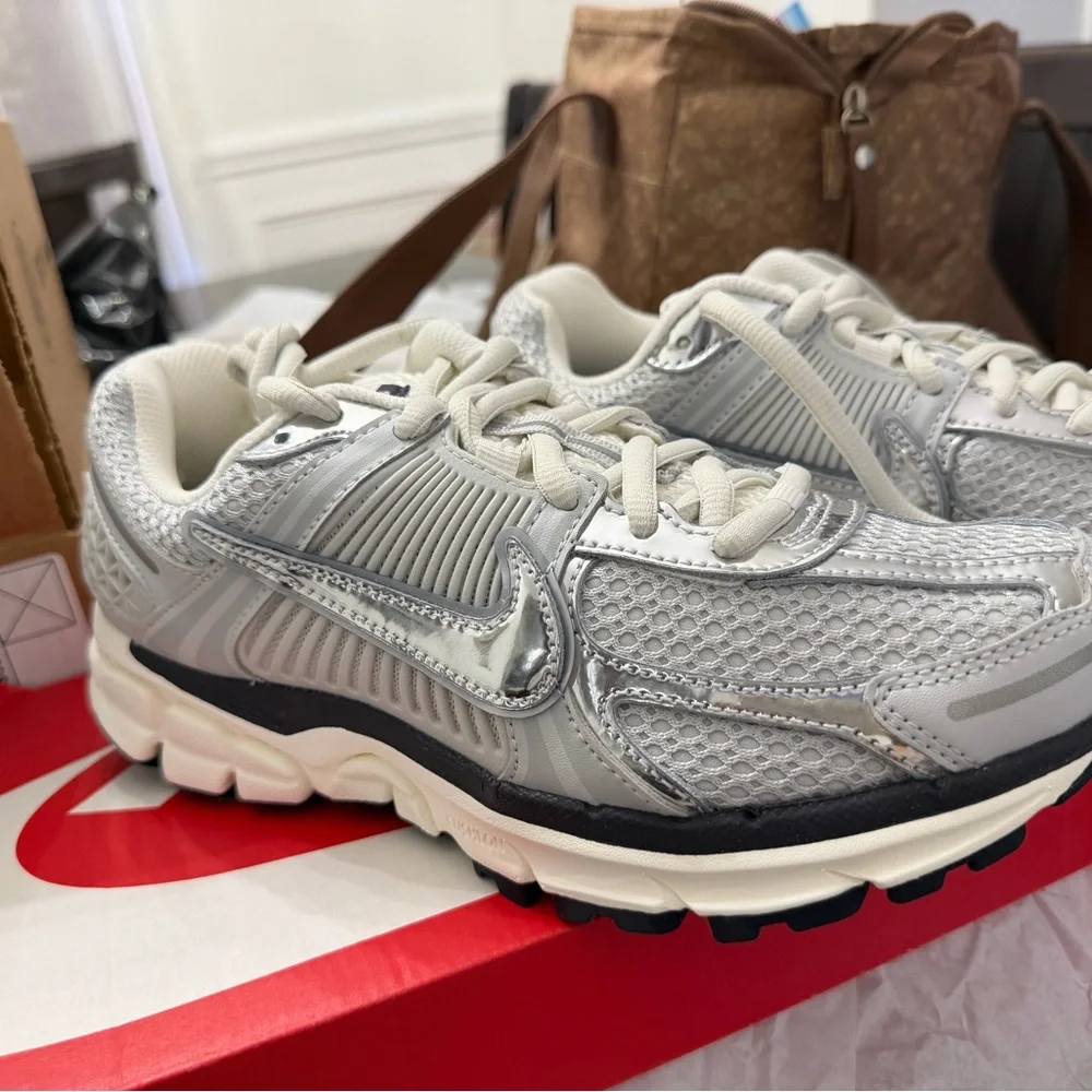 Nike Metallic Silver and White Sneakers - Picture 1 of 3